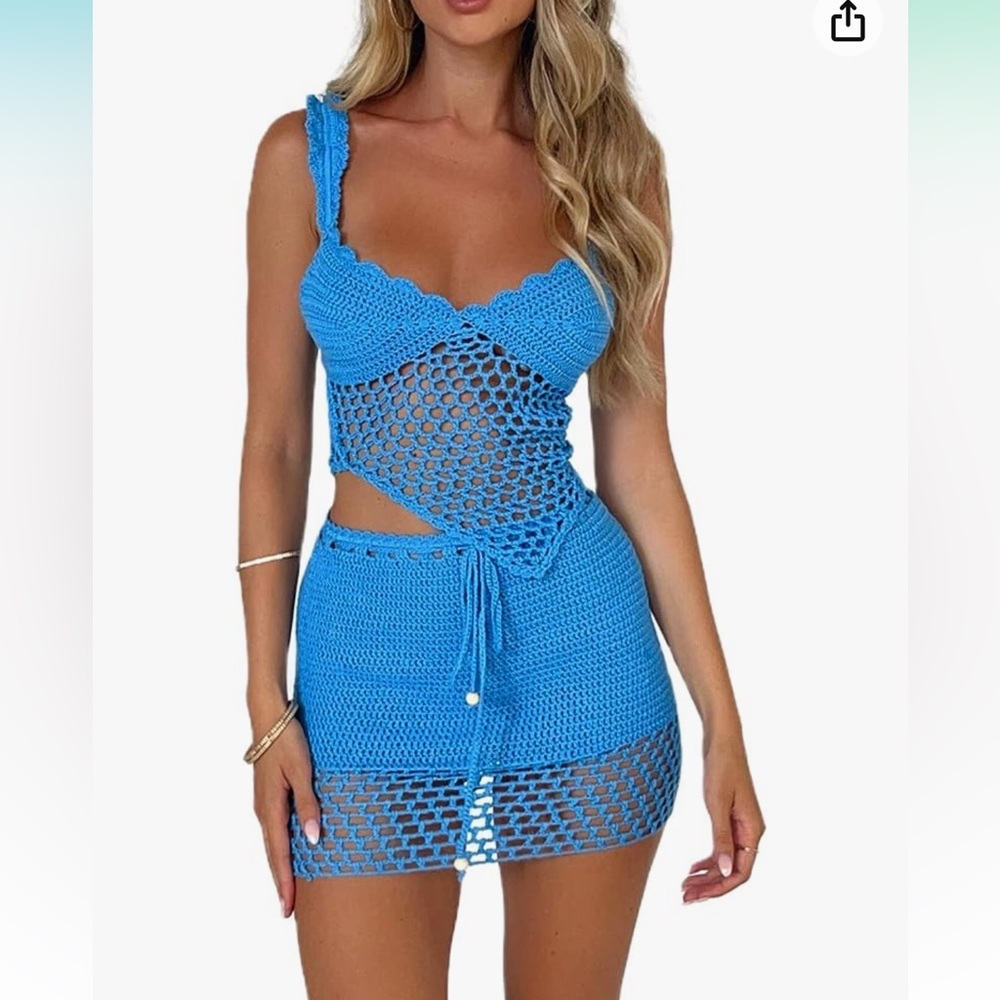 Amazon’s blue net set